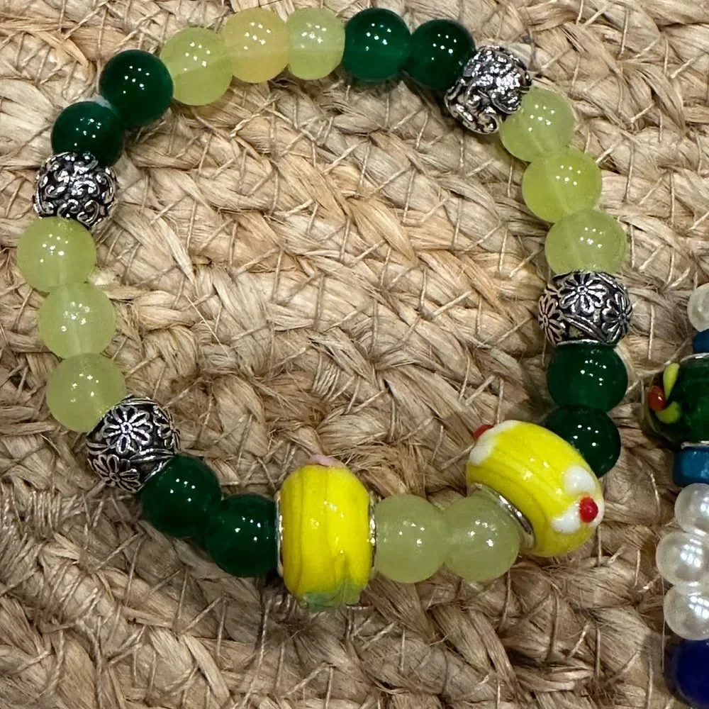Handmade glass beaded stretch bracelet floral Murano glass beads
